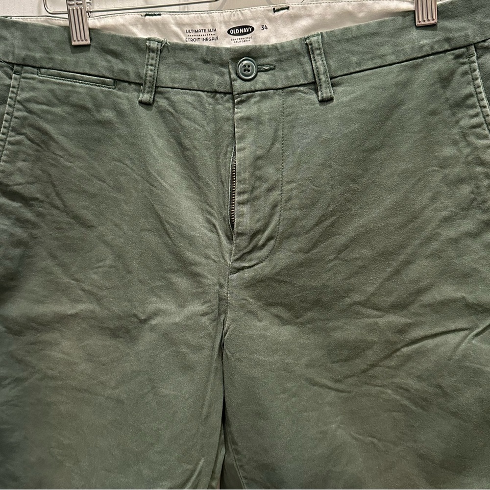 Old Navy ultimate slim green chino shorts size 34
